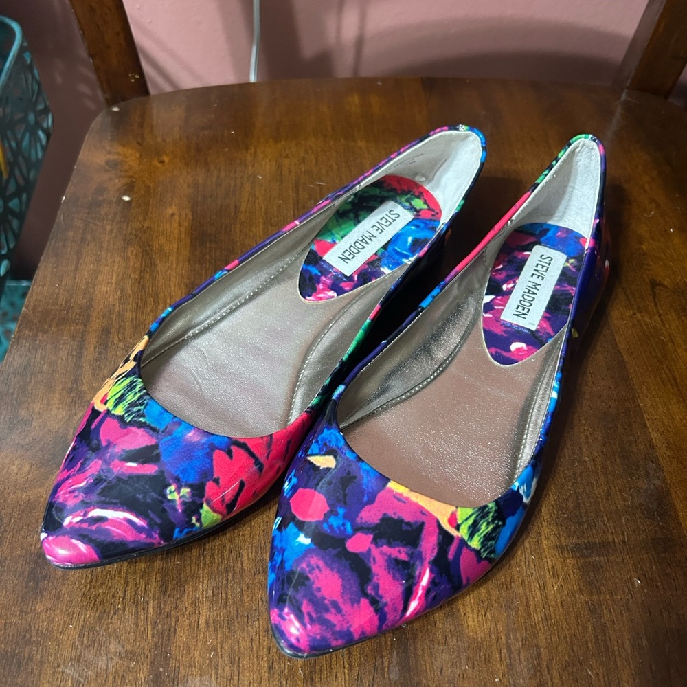 Steve Madden Ibiza Floral Flats